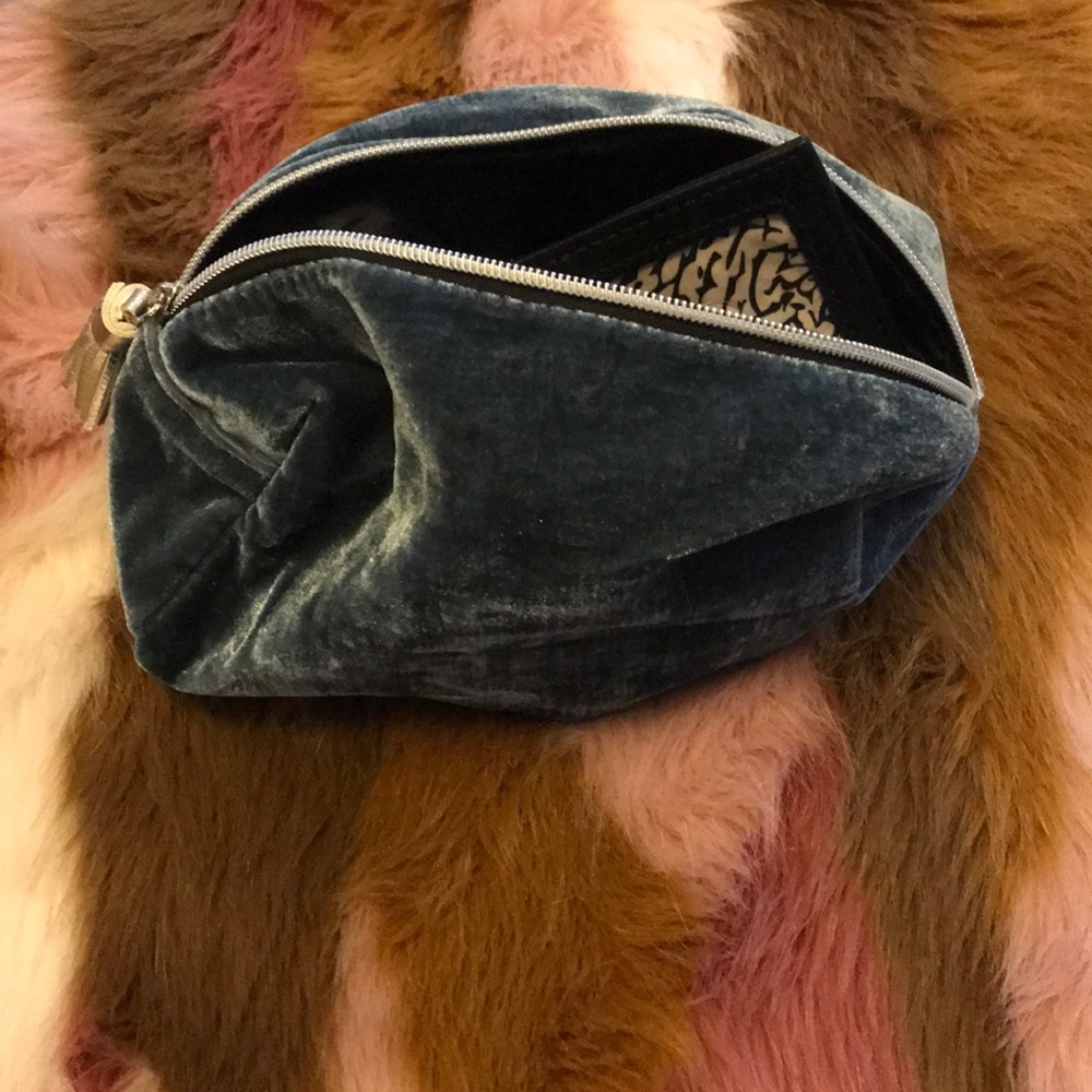 Accessory Bundle - image 6